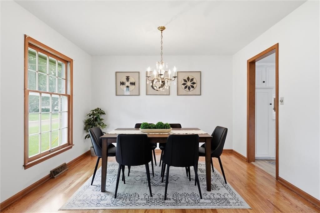 6411 W 69th Street — photo 10