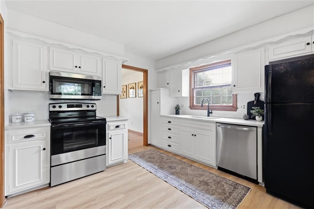 6411 W 69th Street — photo 11