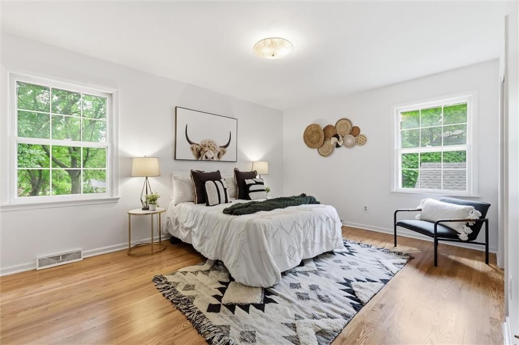 6411 W 69th Street — photo 18