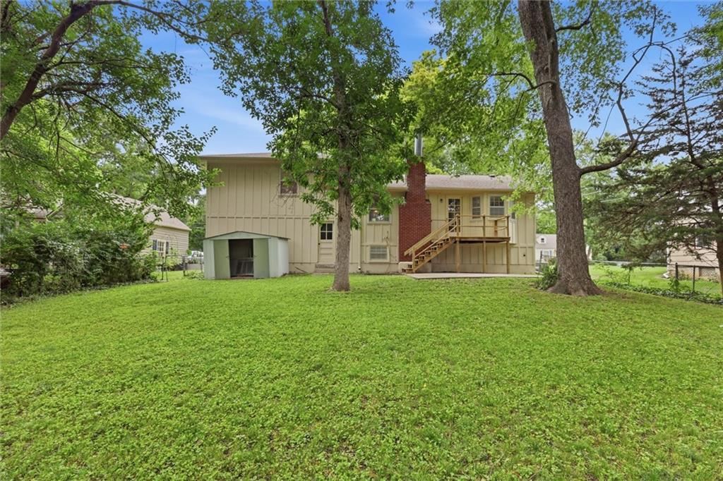 6411 W 69th Street — photo 26