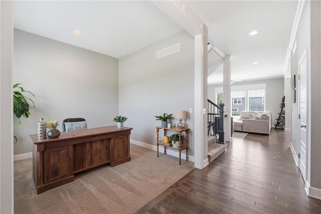 20905 W 72nd Street — photo 6