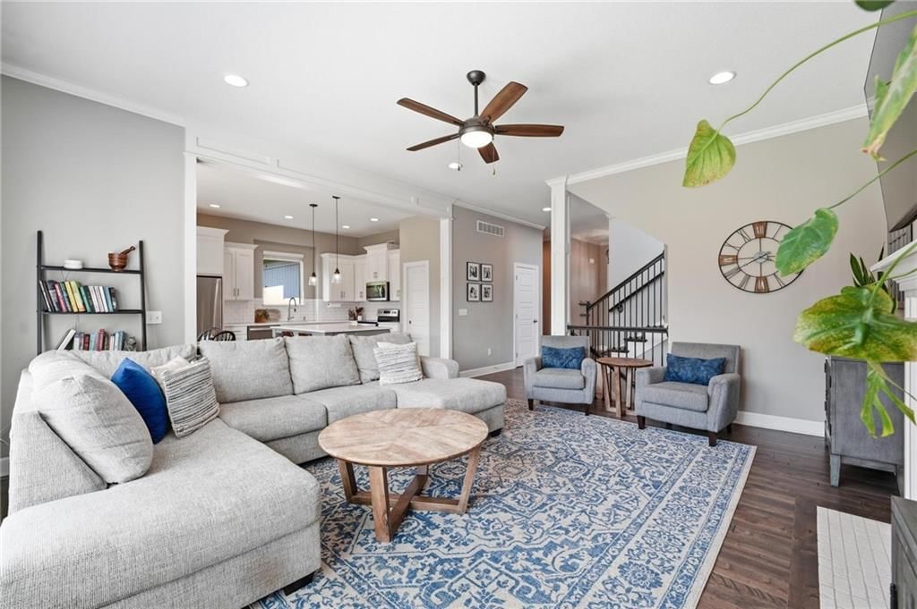 20905 W 72nd Street — photo 13