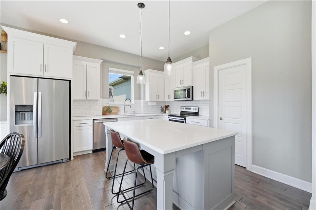 20905 W 72nd Street — photo 14