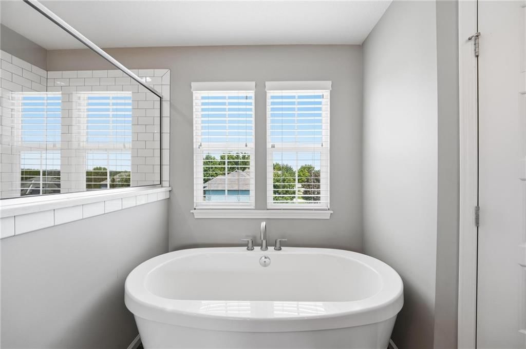 20905 W 72nd Street — photo 34