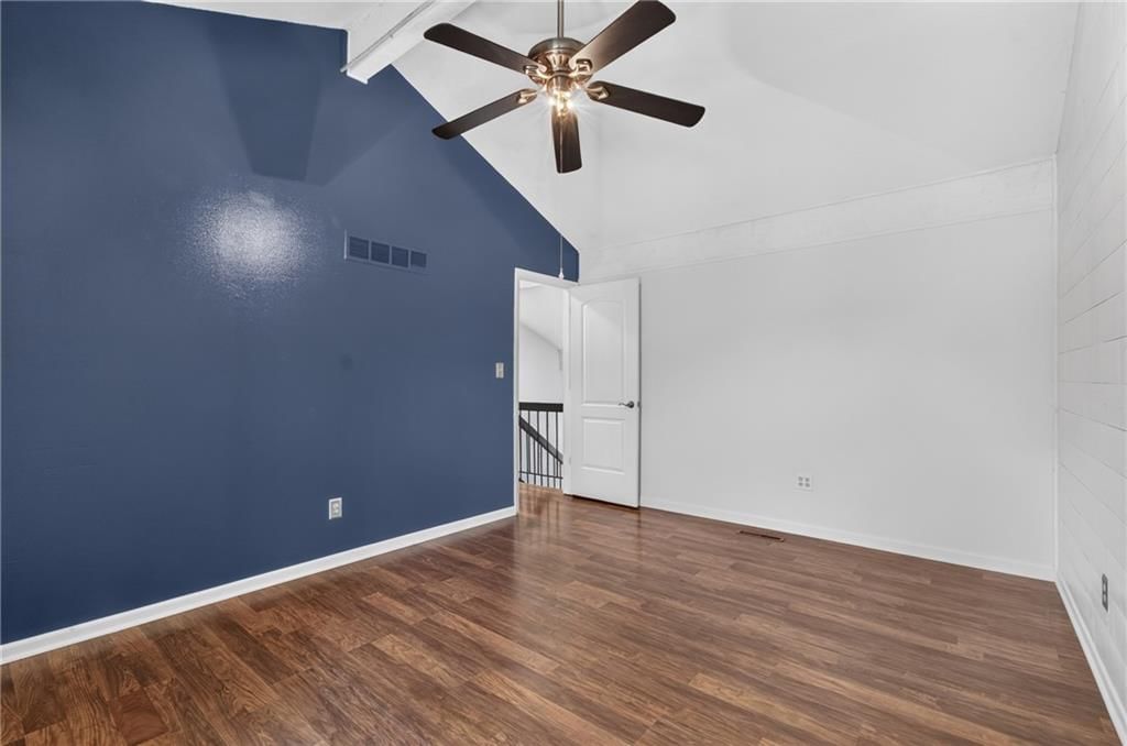10913 Rosehill Road — photo 17