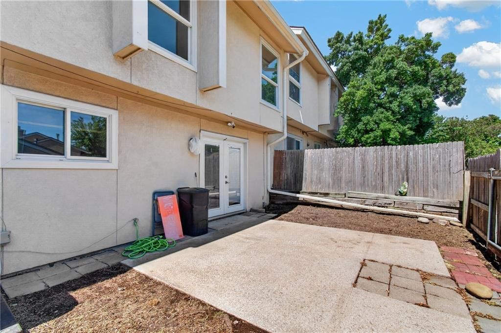 10913 Rosehill Road — photo 22