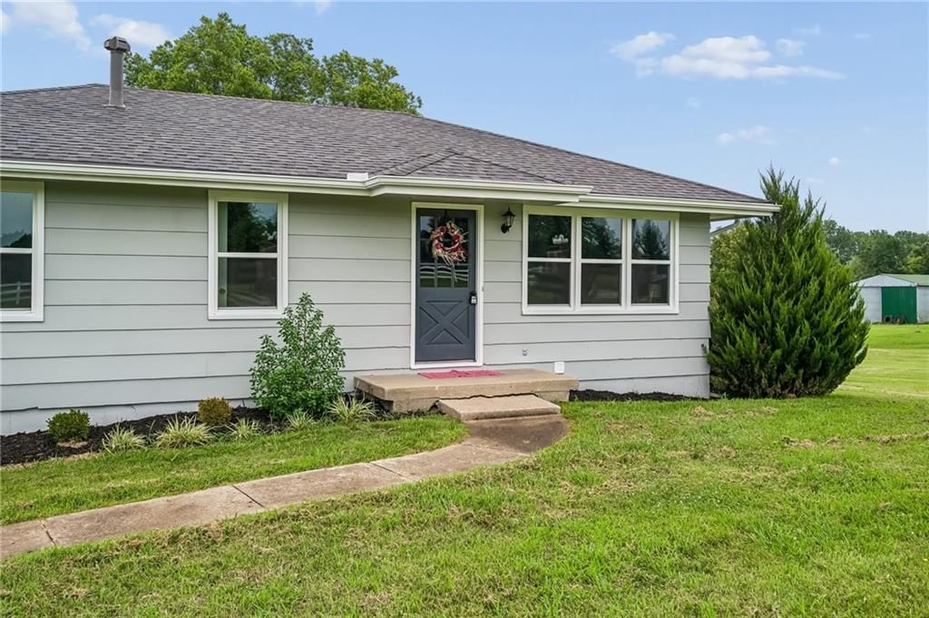 34906 E Colbern Road — photo 3