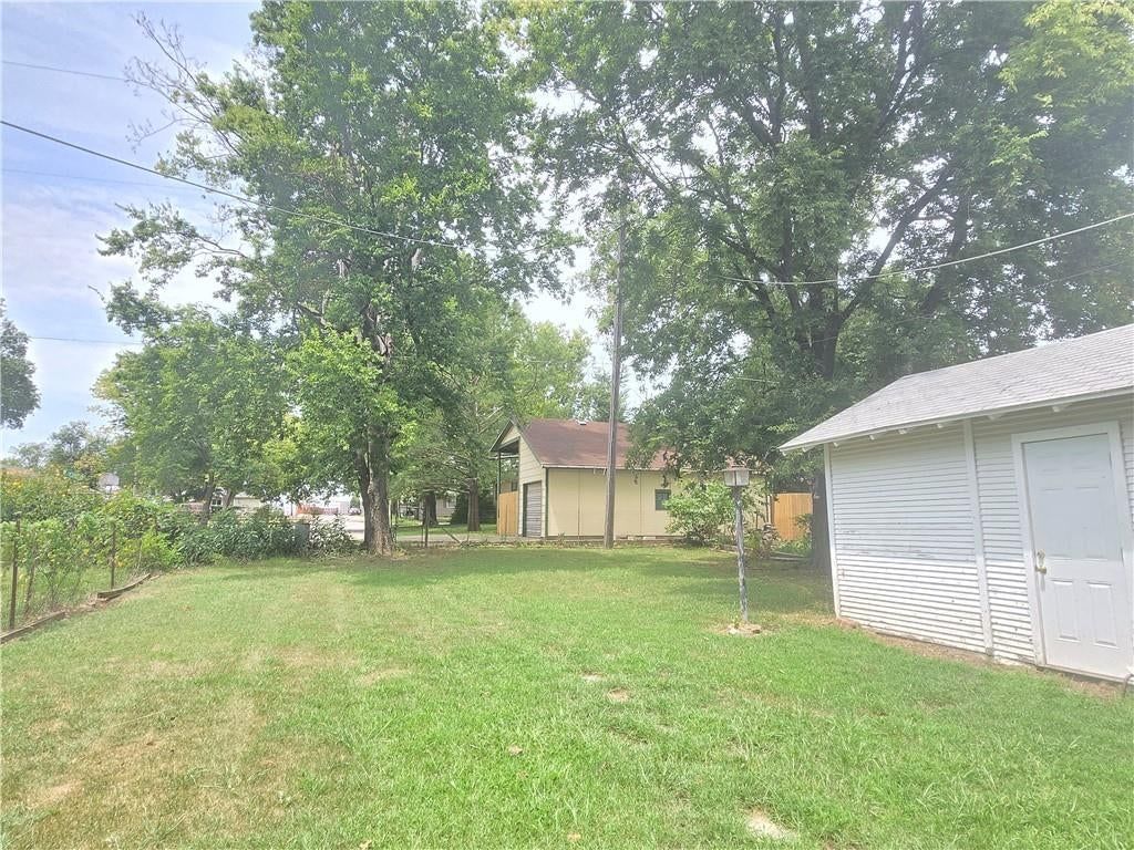 1417 N 8th Street — photo 5