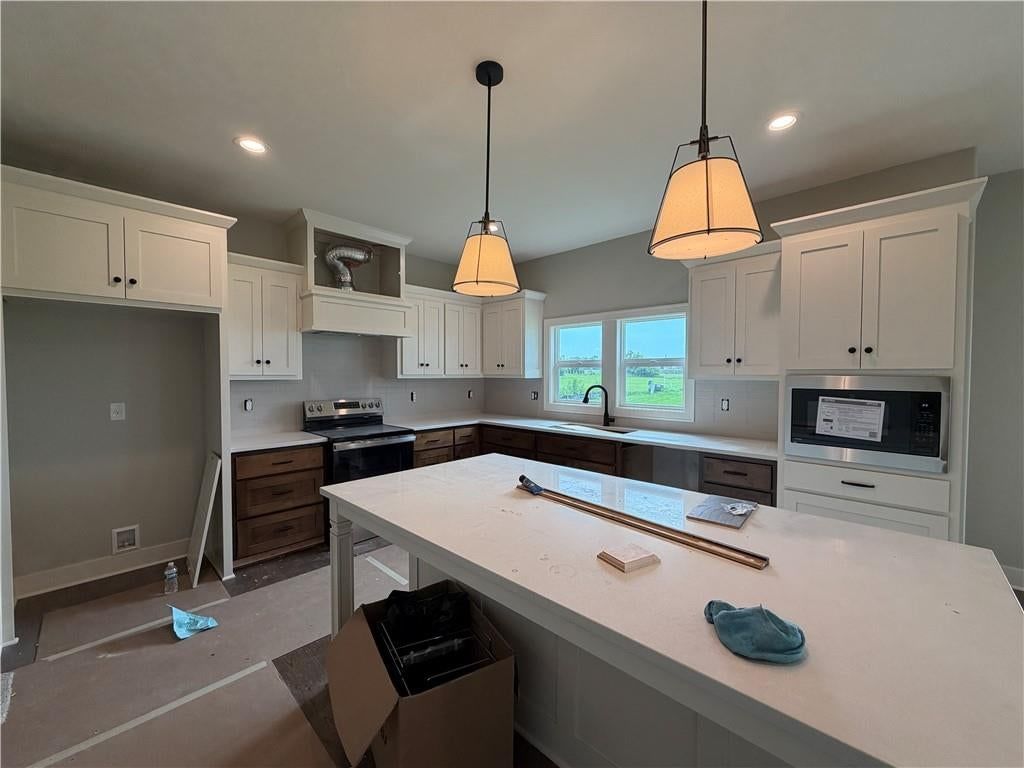 16978 S Brentwood Street — photo 2