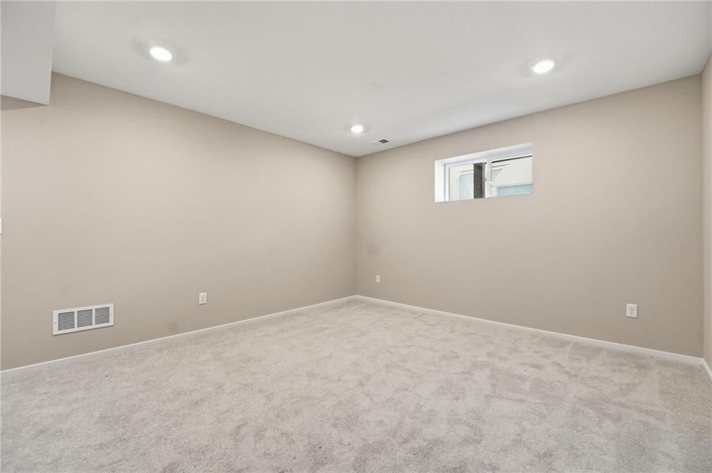 1432 S 4th Street E — photo 5