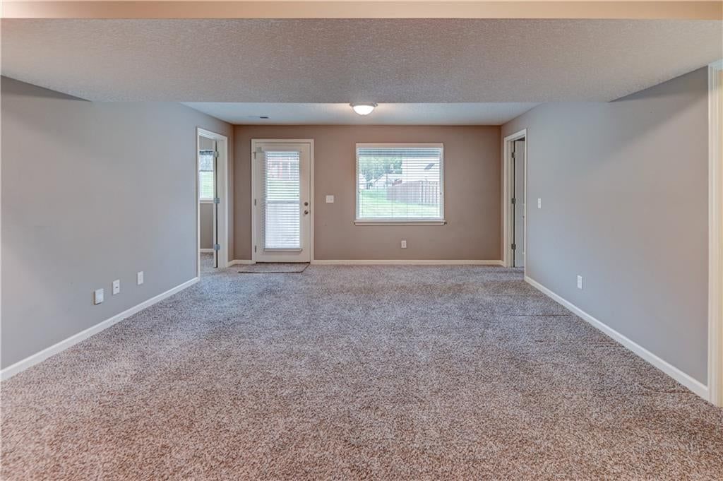 599 Linda Court — photo 42