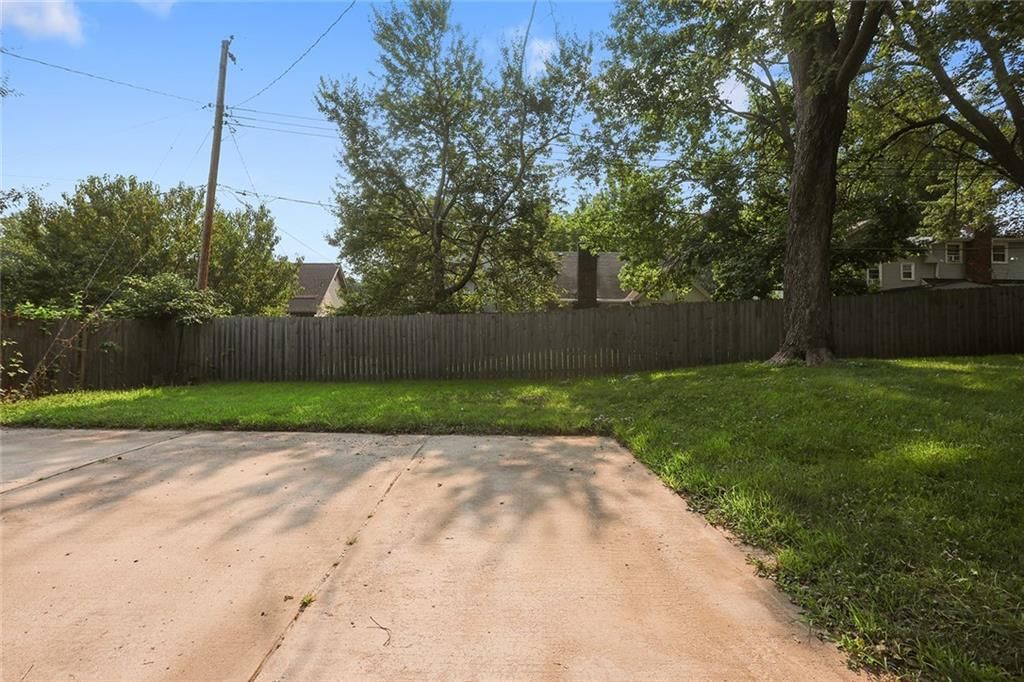 920 SW 17th Street — photo 34