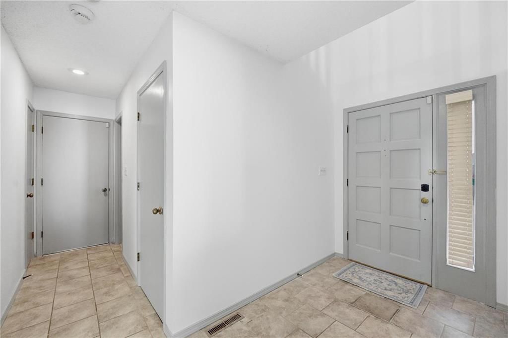 701 NE Burning Tree Street — photo 8