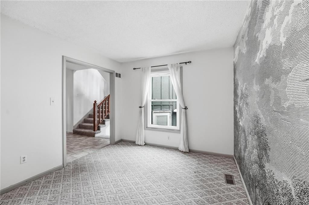 701 NE Burning Tree Street — photo 11