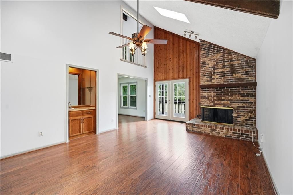 701 NE Burning Tree Street — photo 13