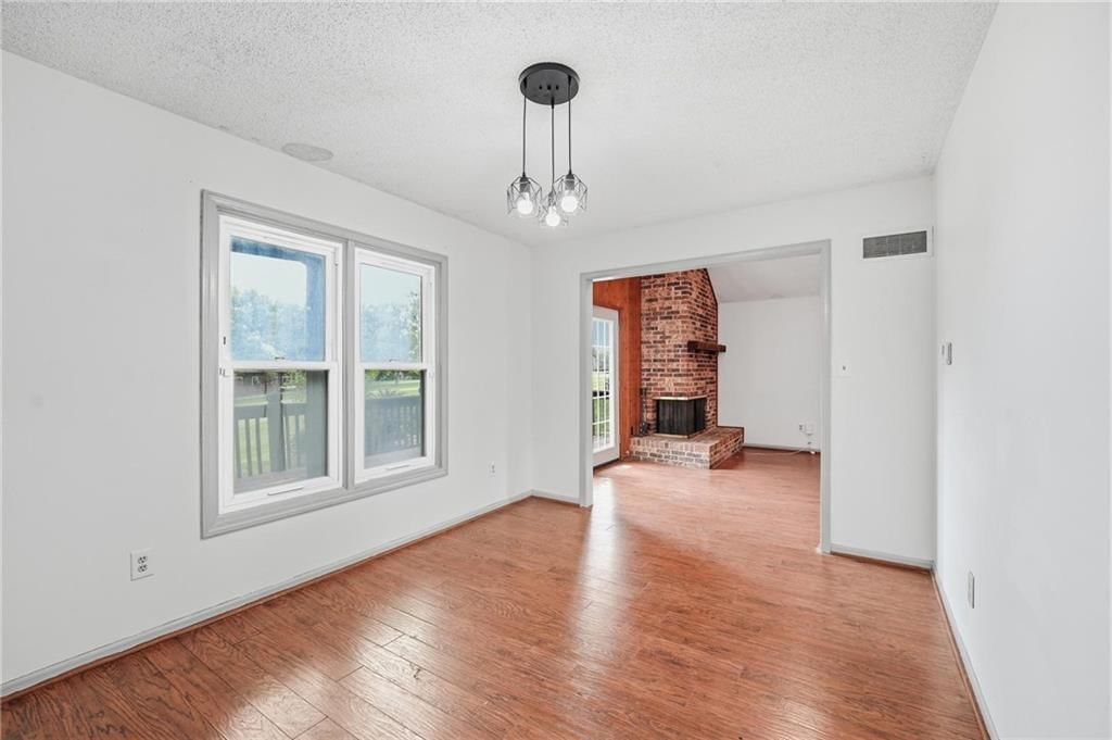 701 NE Burning Tree Street — photo 18