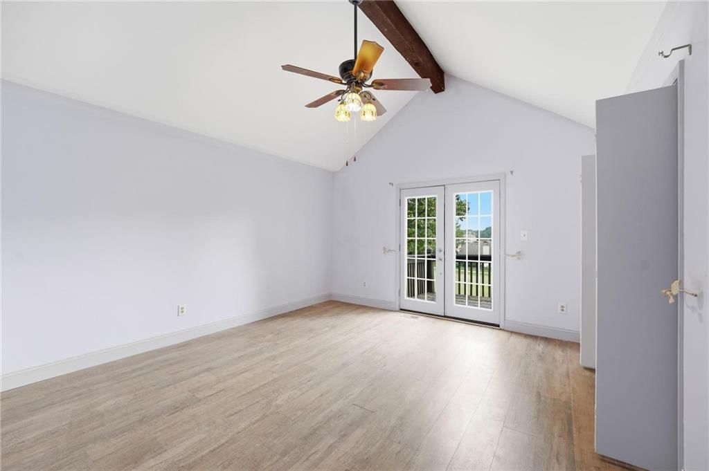 701 NE Burning Tree Street — photo 26