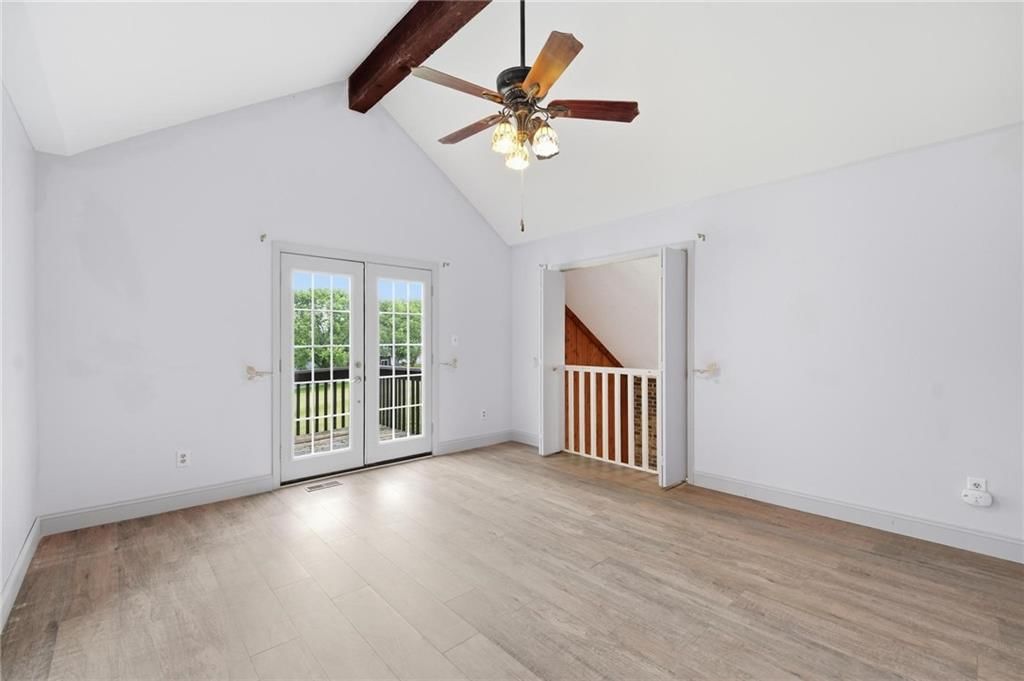 701 NE Burning Tree Street — photo 27