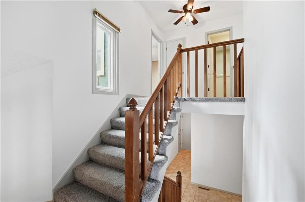 701 NE Burning Tree Street — photo 33
