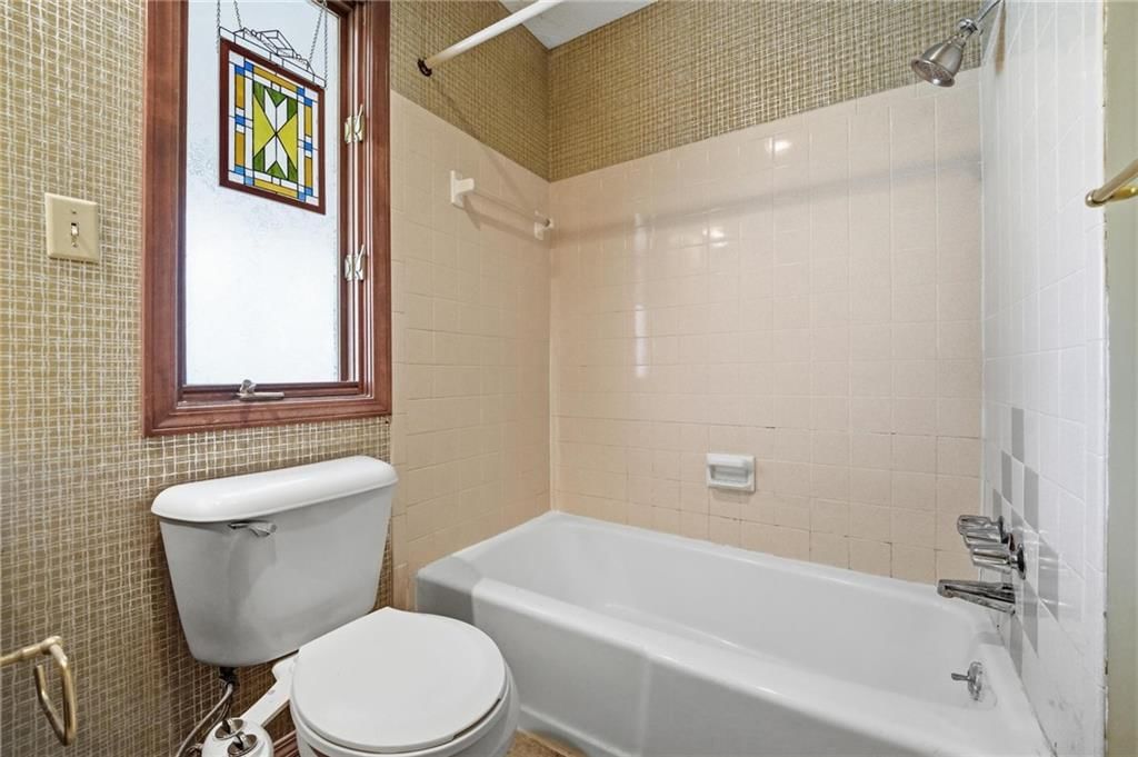 701 NE Burning Tree Street — photo 43