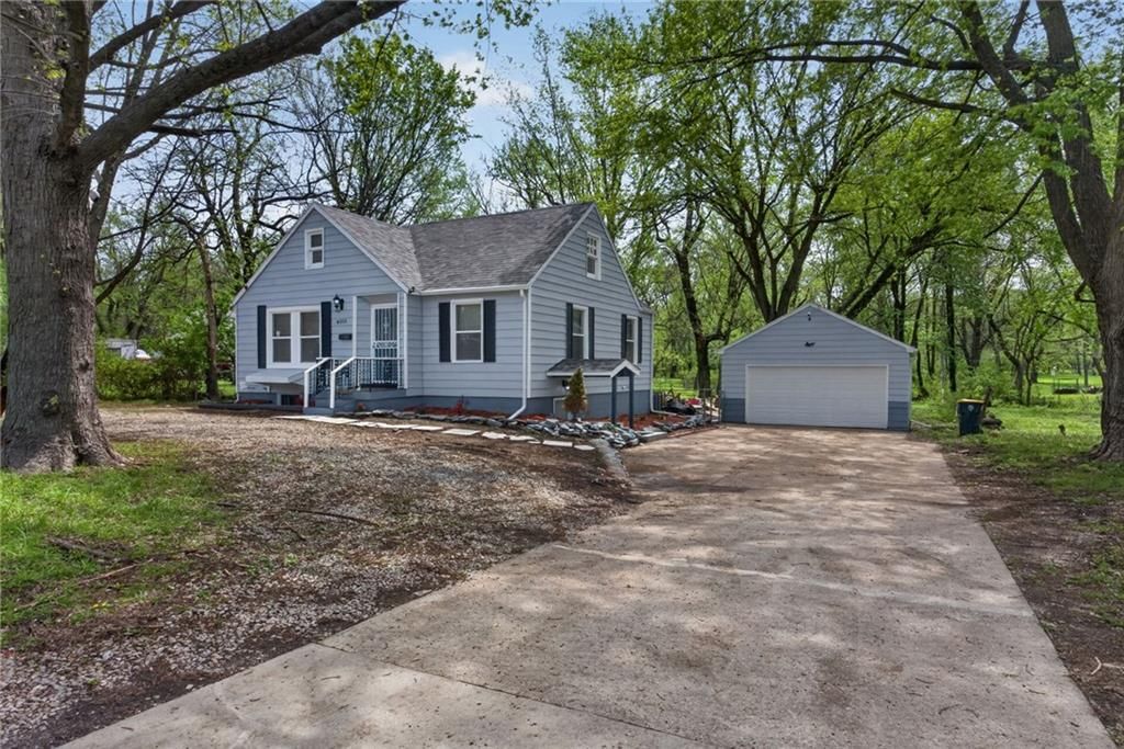 6315 E Red Bridge Road — photo 2