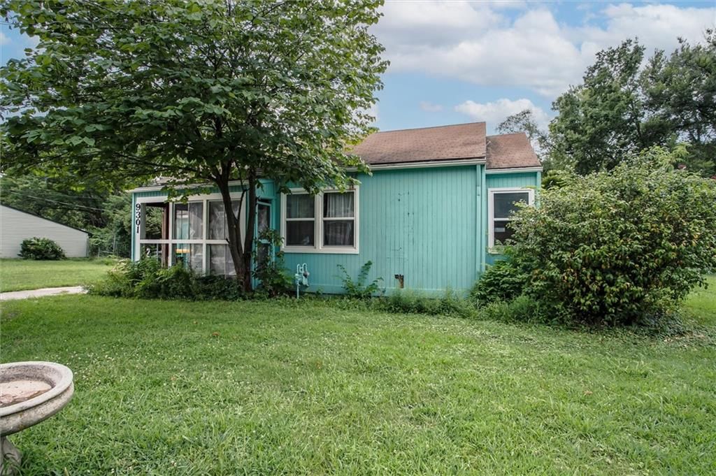 9301 Everett Avenue — photo 3