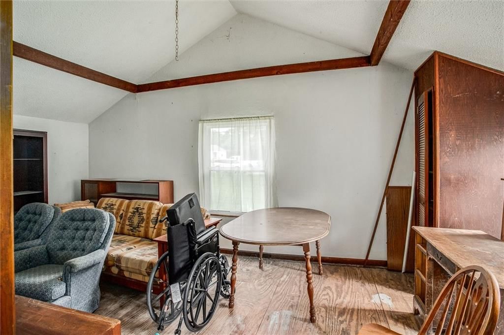 9301 Everett Avenue — photo 11