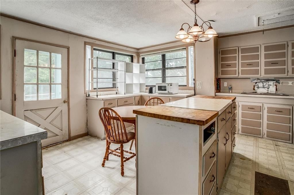 9301 Everett Avenue — photo 13