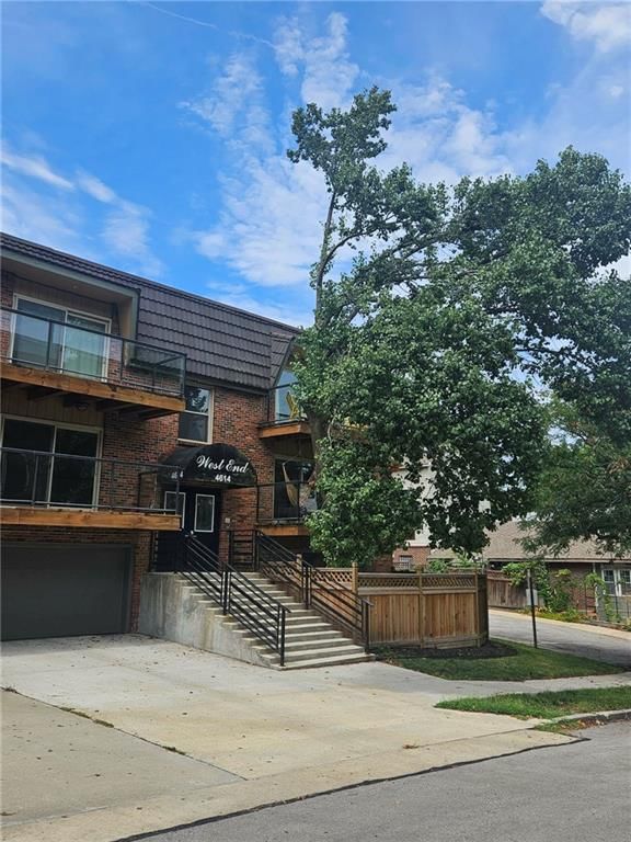 4614 Holly Street — photo 1