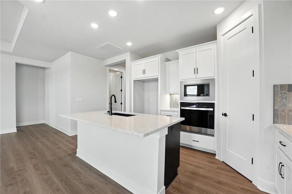 1415 N 163rd Circle — photo 3