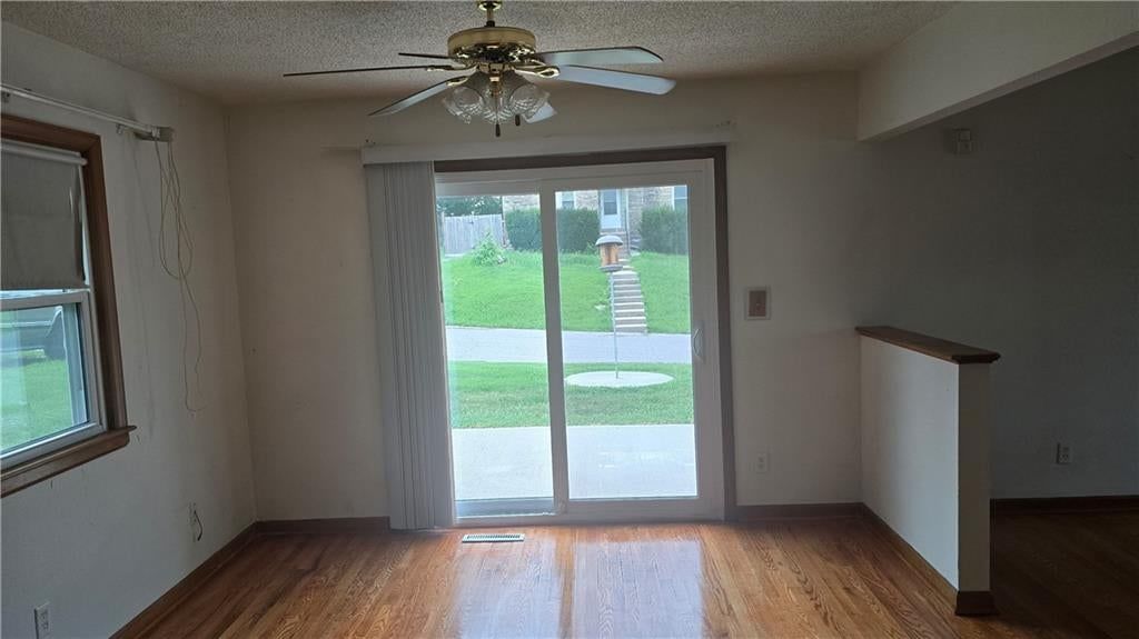 3259 Lafayette Avenue — photo 31