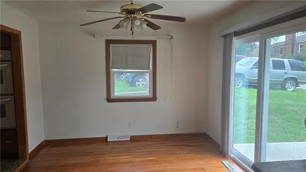 3259 Lafayette Avenue — photo 32