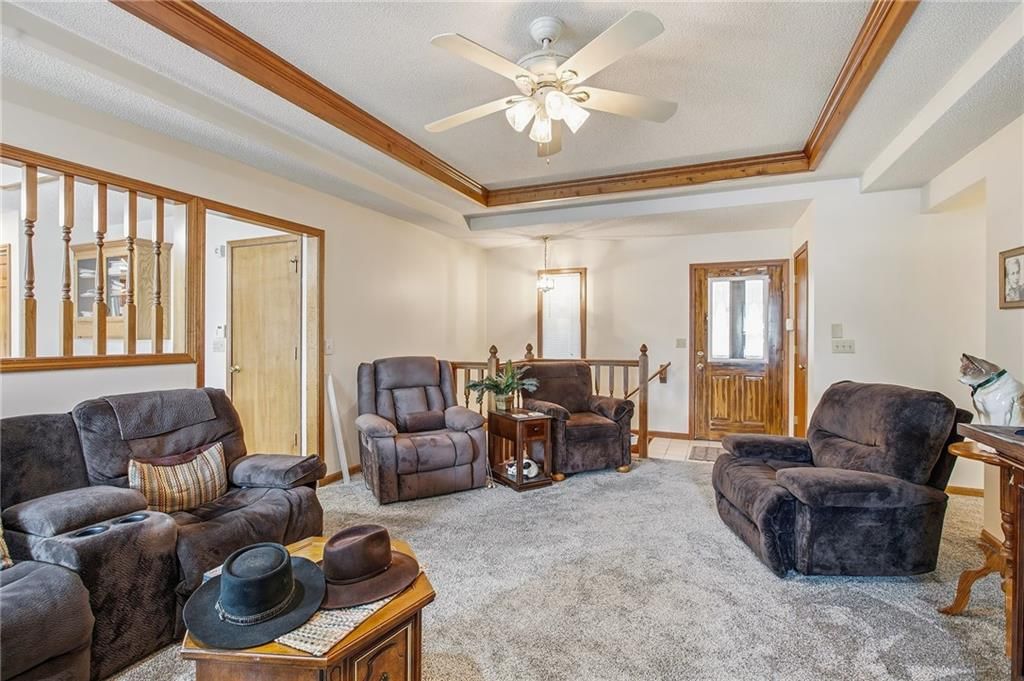 813 SW Foxtail Drive — photo 9