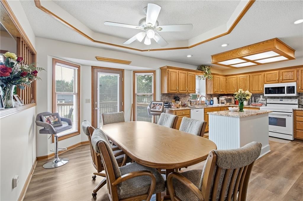 813 SW Foxtail Drive — photo 10