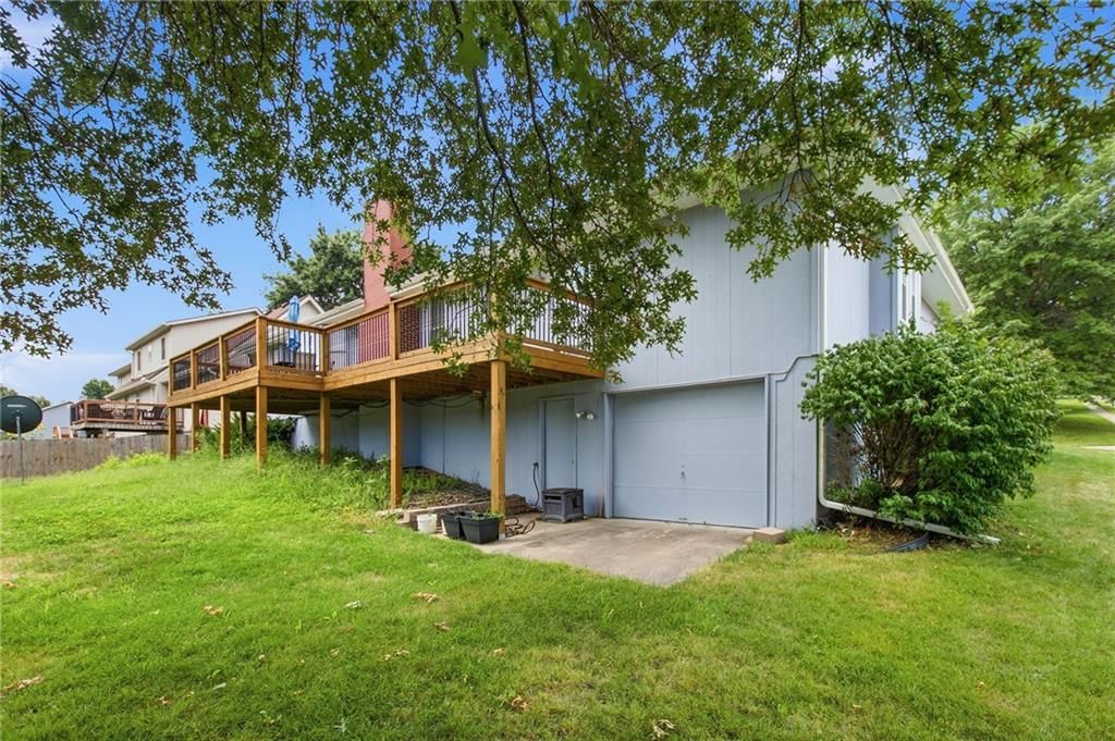 813 SW Foxtail Drive — photo 30