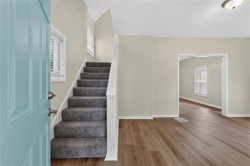 433 OAKLEY Avenue — photo 6