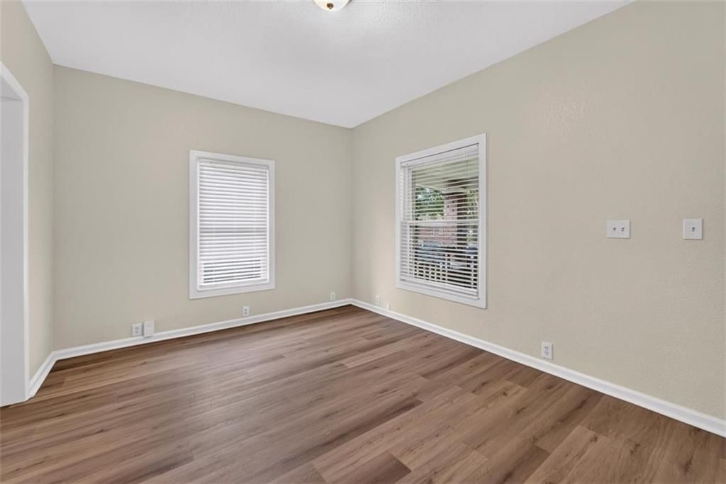 433 OAKLEY Avenue — photo 7