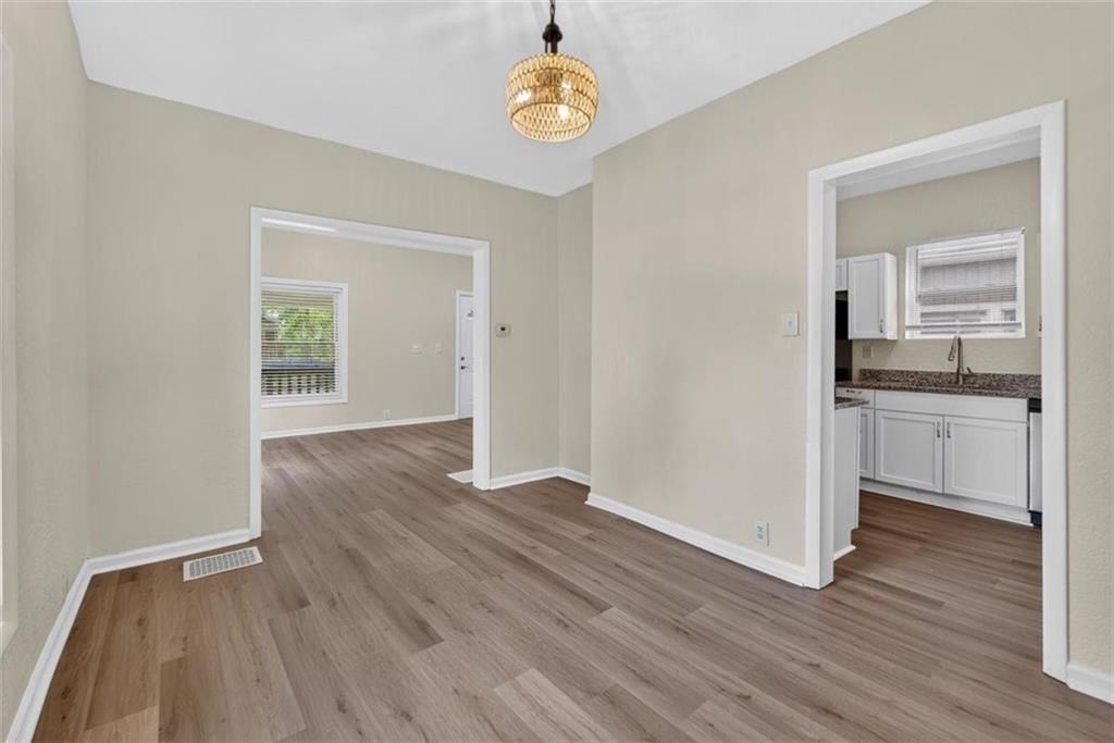433 OAKLEY Avenue — photo 11