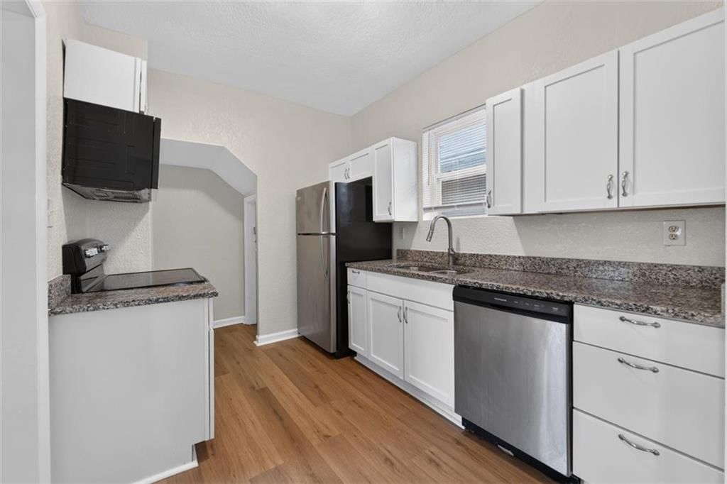 433 OAKLEY Avenue — photo 16
