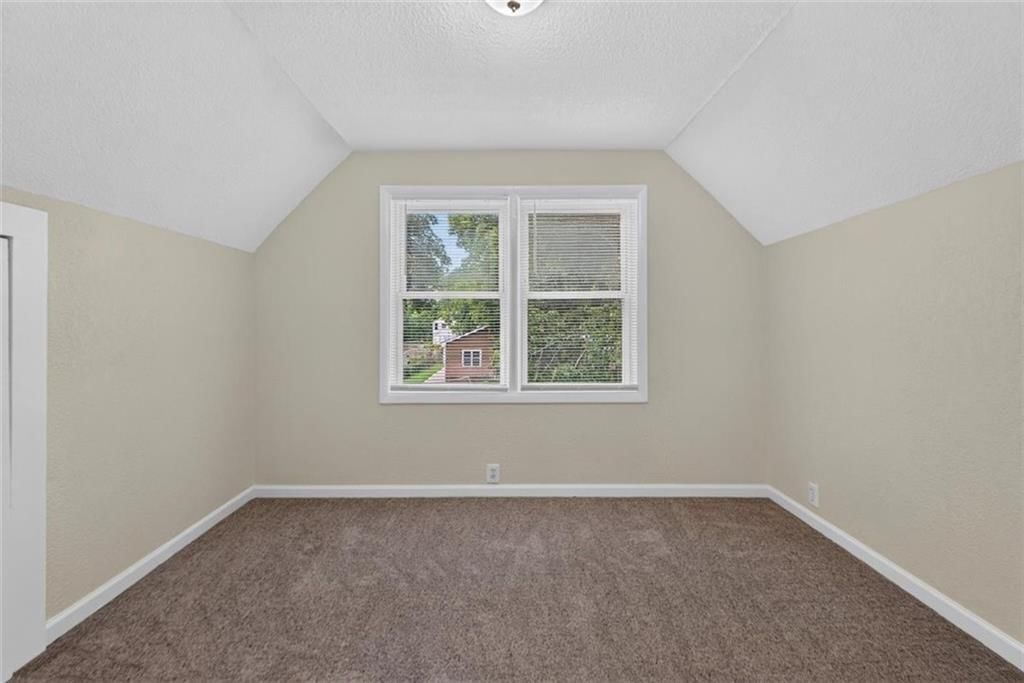 433 OAKLEY Avenue — photo 22