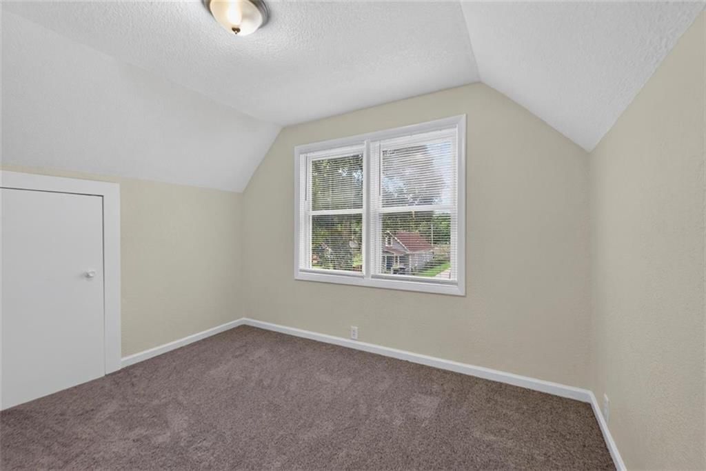 433 OAKLEY Avenue — photo 23