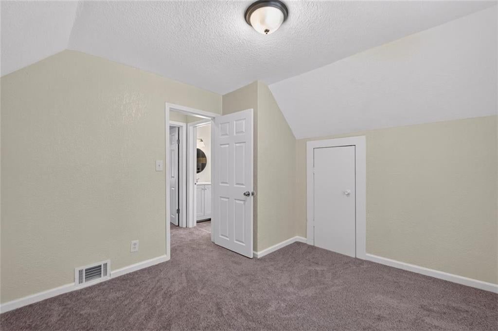 433 OAKLEY Avenue — photo 24