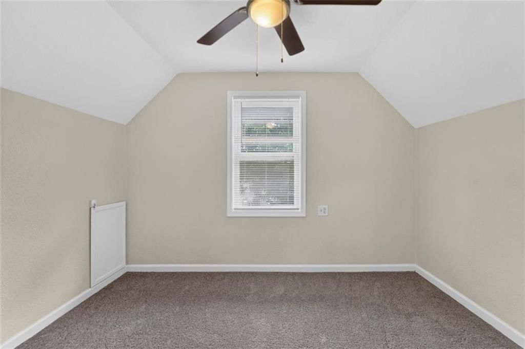 433 OAKLEY Avenue — photo 29