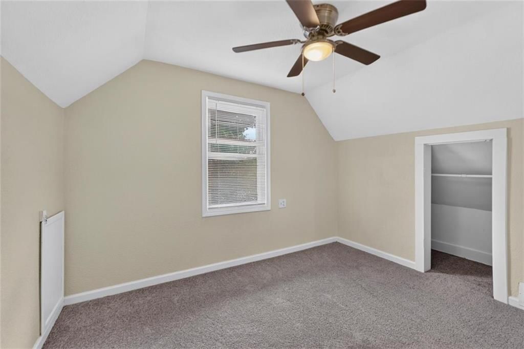 433 OAKLEY Avenue — photo 30