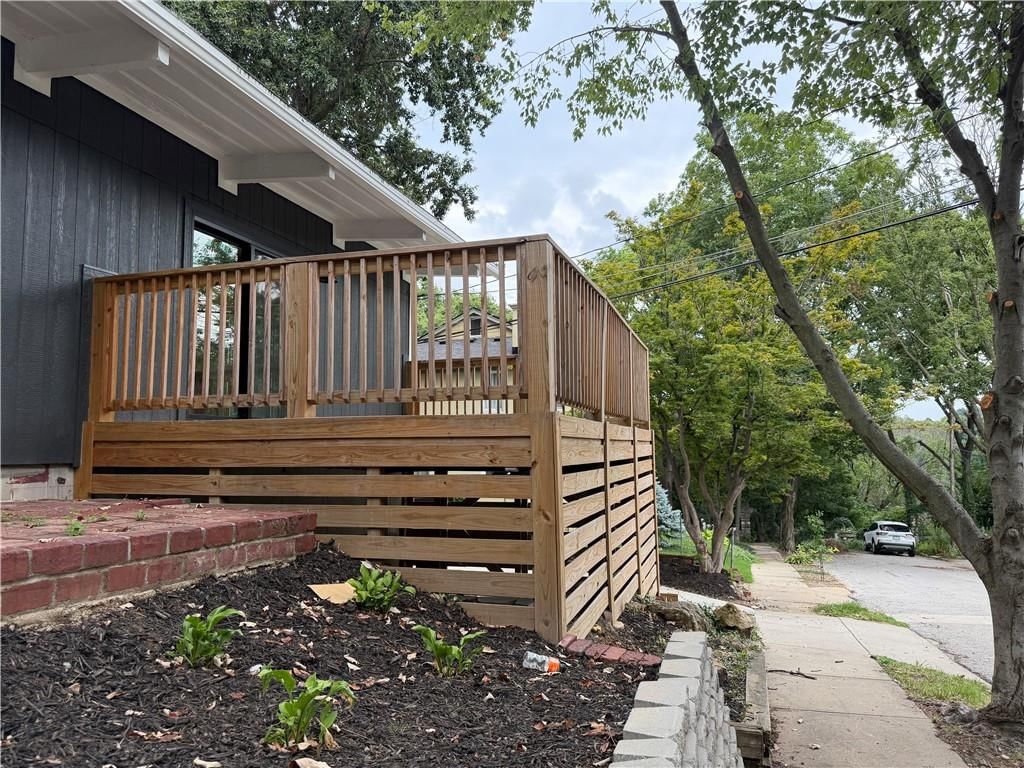 1414 Park Court — photo 9
