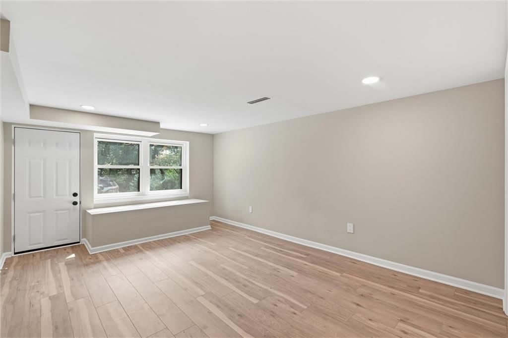 1414 Park Court — photo 23