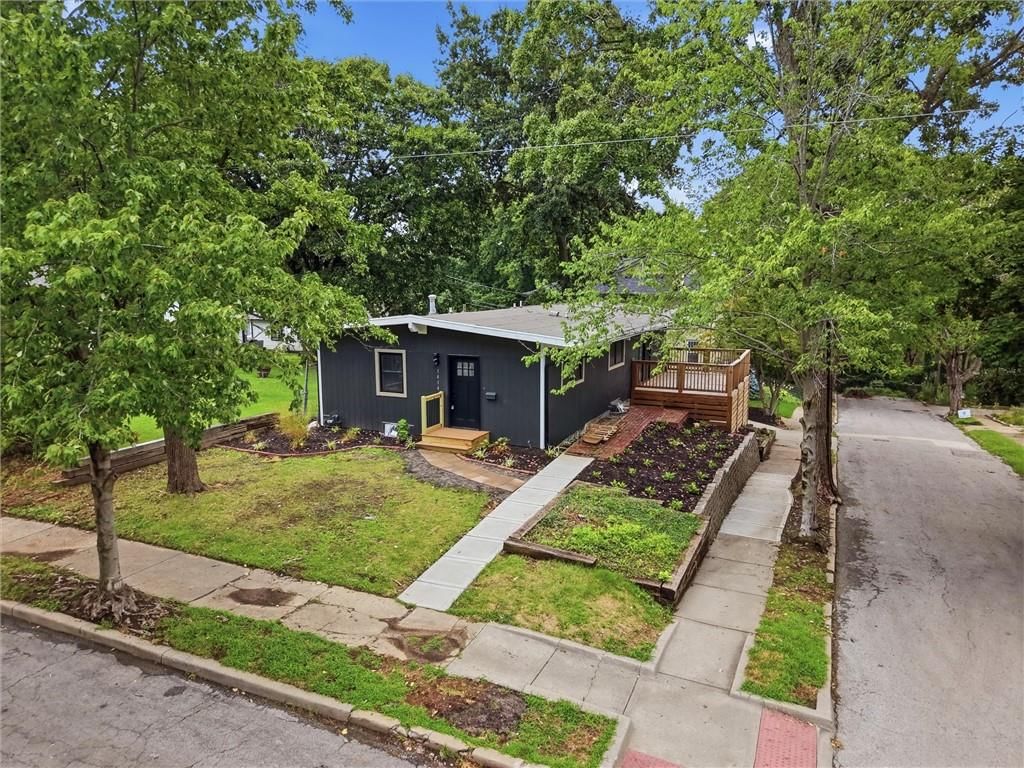 1414 Park Court — photo 31