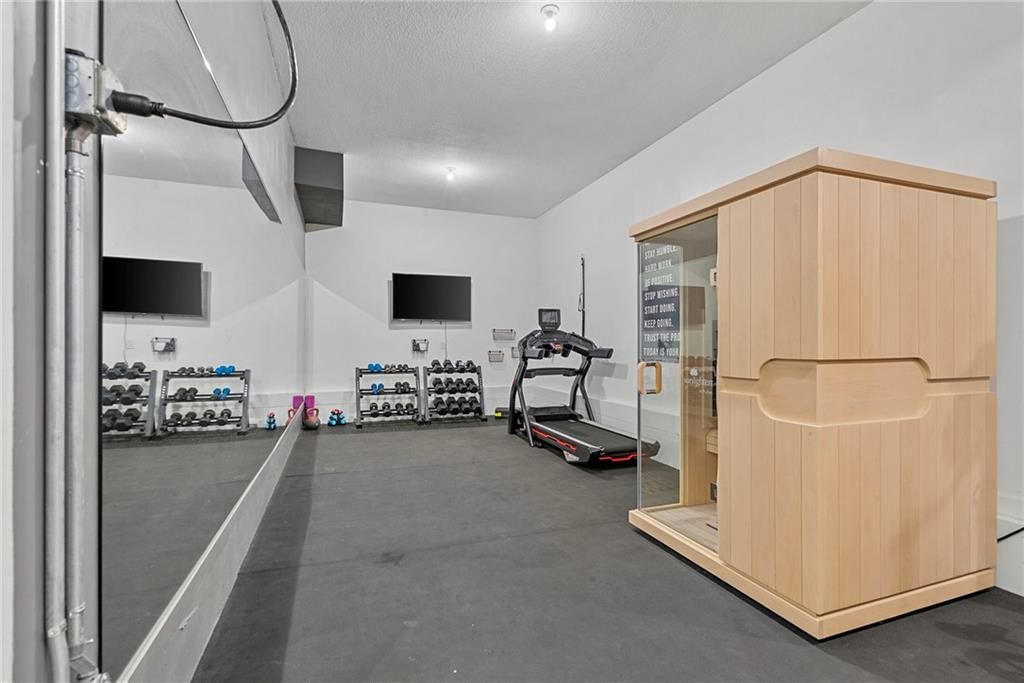 17200 Melrose Street — photo 16