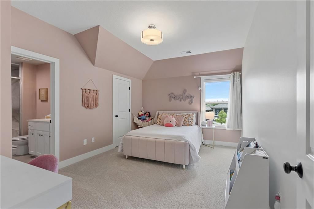 17200 Melrose Street — photo 35