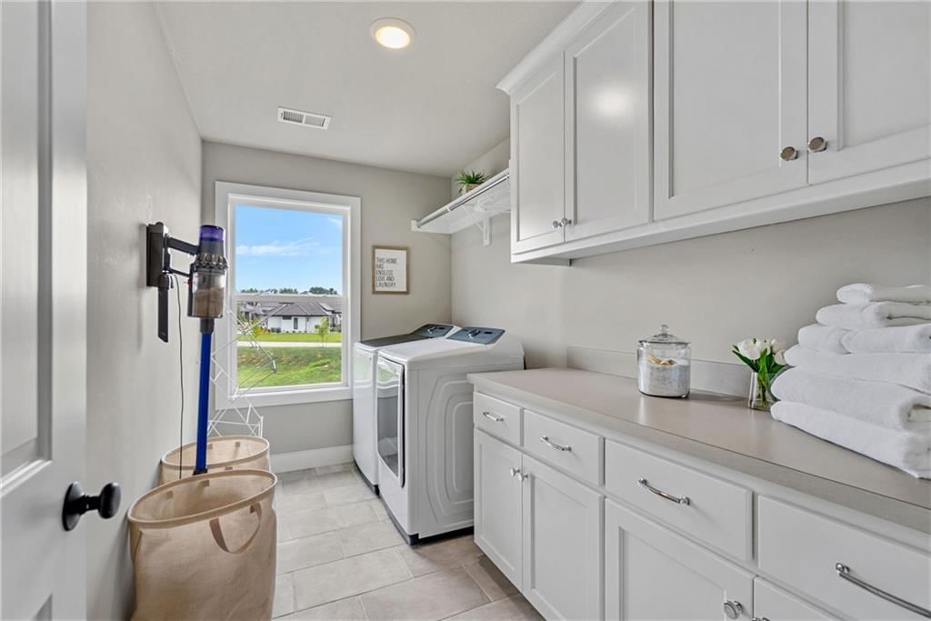 17200 Melrose Street — photo 38